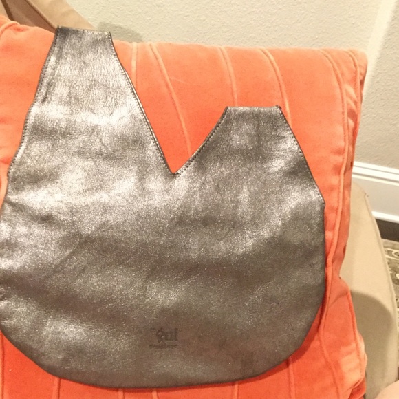 GAL Evening Metallic Bag - Picture 2 of 4